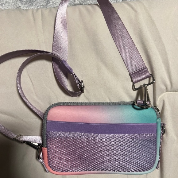 ALANI NU CROSSBODY TRAVEL BAG RAINBOW TYE DYE PINK BLUE SIZE SMALL - Picture 3 of 9